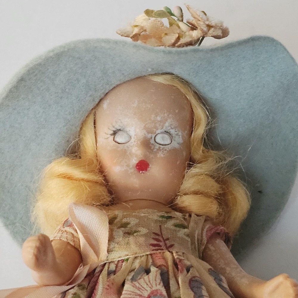 Vintage Nancy Ann Storybook Doll Floral Dress Felt Hat Sleep Eyes Collectible - Picture 5 of 10